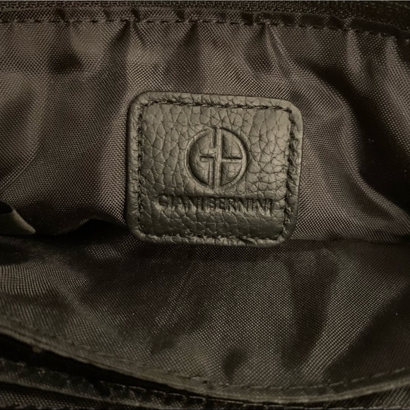 Giani Bernini Natural Black Convertible Crossbody Wristlet Pebbled Leather - Picture 6 of 6